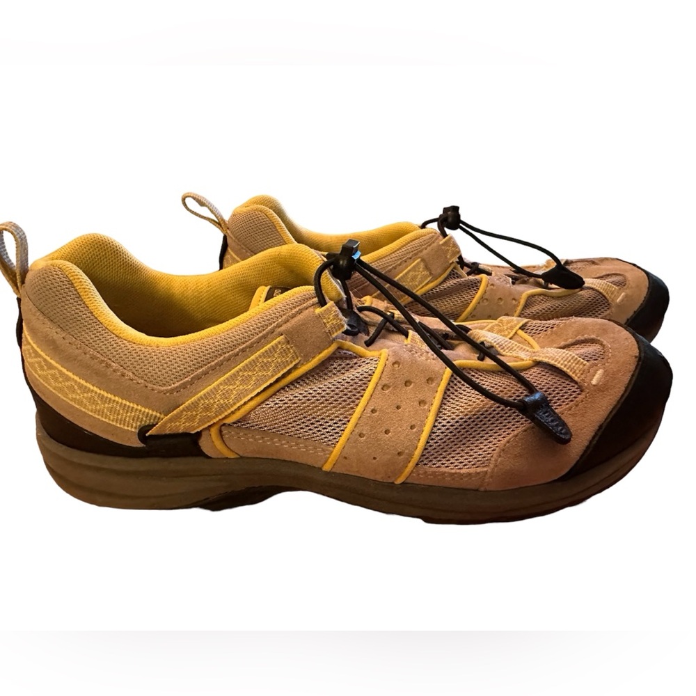 Lands End Shoes. Women’s. 9 sport. Water, land or hiking